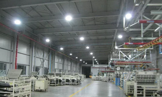 High-Bay vs Low-Bay Lighting in Industrial Facilities 