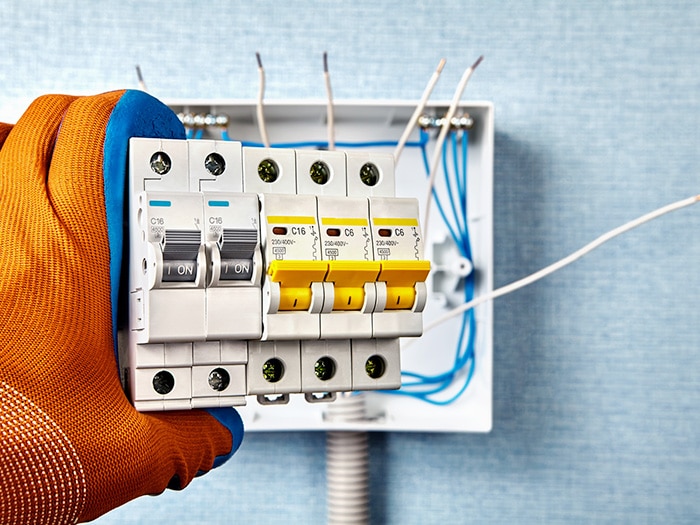 Electrical Load Management in Commercial Facilities 