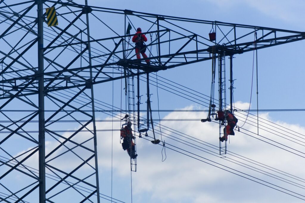 Electrical Maintenance Strategies for Commercial Properties 