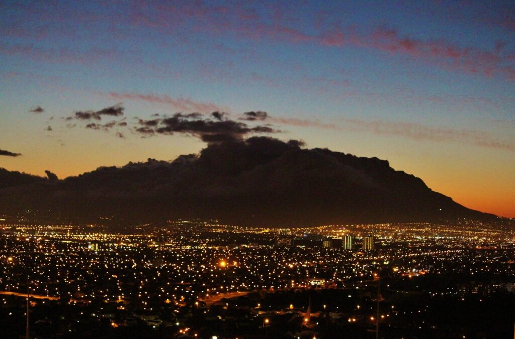 Table Mountain lighting