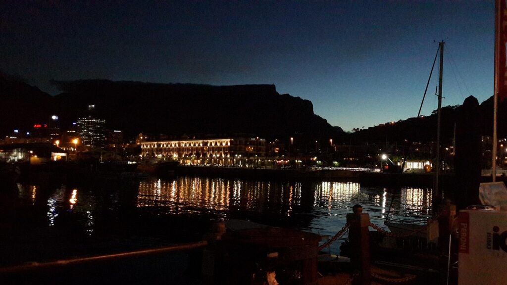 Table Mountain lighting