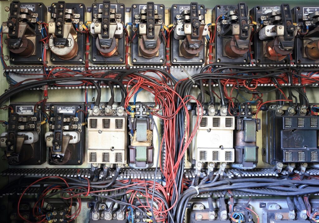 Electrical Systems for Large Industrial Facilities