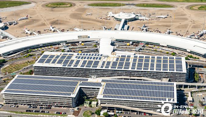 airport solar power systems